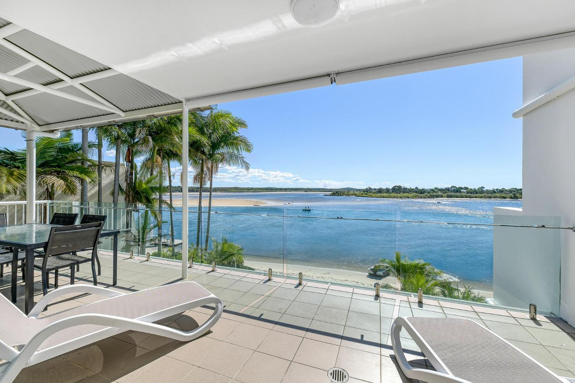 Noosa Quays Waterfront Accomodation Exterior photo